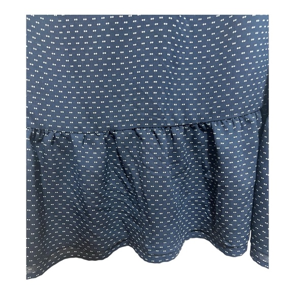 L.N.V. Blouse in navy with ruffle bottom - Picture 6 of 6